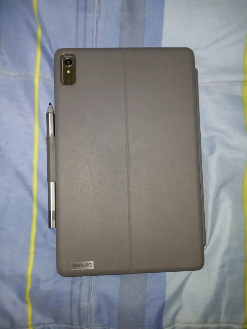 Tablet Lenovo con teclado - 3