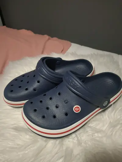 Zuecos azules con franjas - miniatura 1