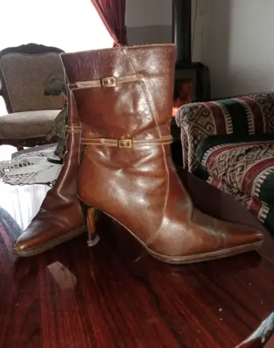 Botines de cuero café mujer - miniatura 2
