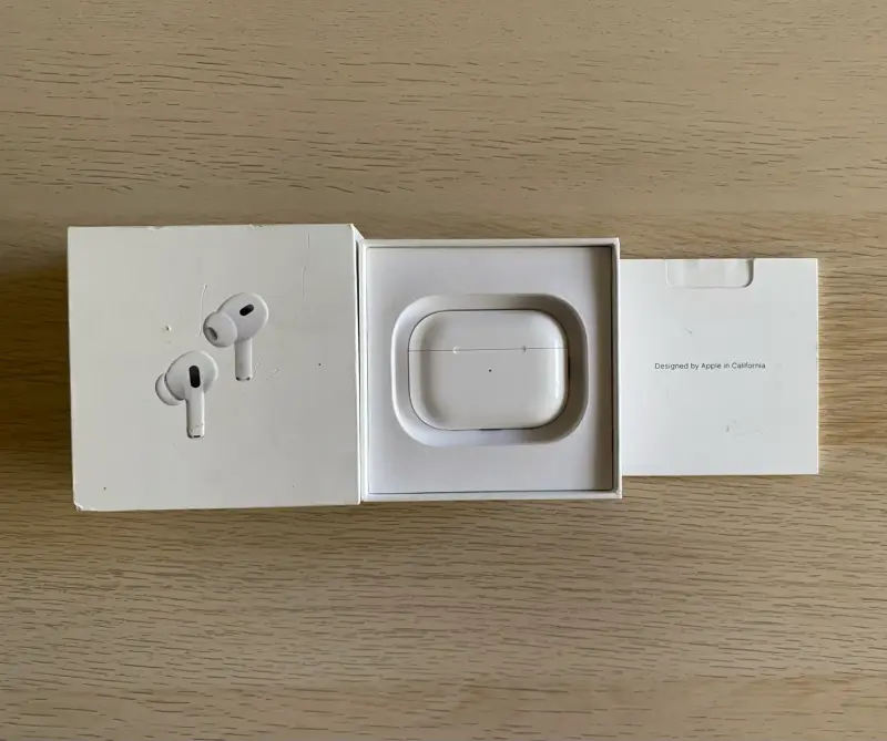AirPods Pro 2 Lightning - 2