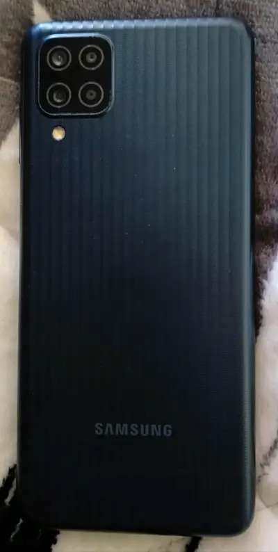 Smartphone Samsung Galaxy M12 - miniatura 2