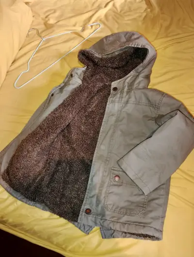 Parka infantil con capucha - miniatura 2