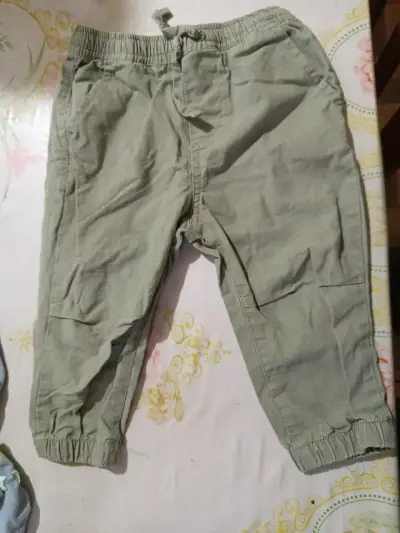 Pantalón jardinera y polera - miniatura 1
