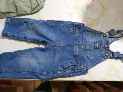 Pantalón jardinera y polera - miniatura 2