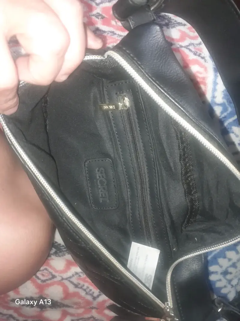 Cartera negra Secret - 1