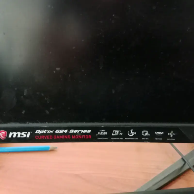 Monitor curvo MSI Optix G24 - 1