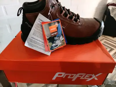 Botas de seguridad Proflex café - miniatura 1