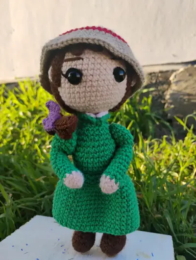Muñeca amigurumi Sophie - miniatura 1