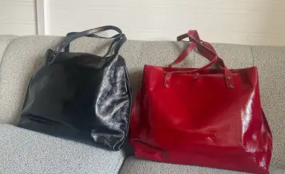 Bolso de cuero negro y rojo - miniatura 1