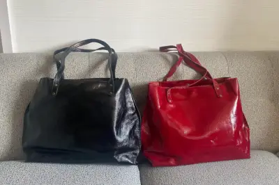 Bolso de cuero negro y rojo - miniatura 2