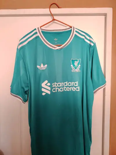 Camiseta adidas Liverpool visita - miniatura 1