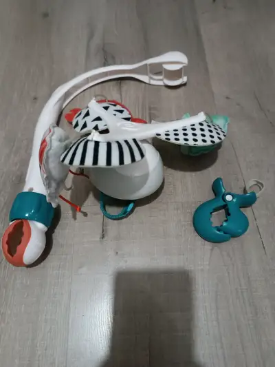 Móvil Tiny Love 3 en 1 para bebé - miniatura 2
