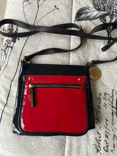 Cartera cruzada roja y azul marino Tommy - miniatura 1