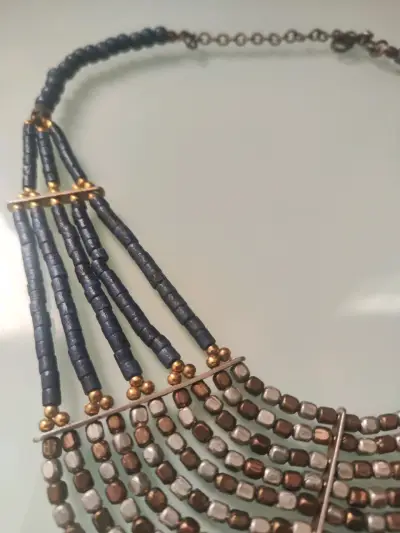 Collar de cuentas azul y bronce - miniatura 2