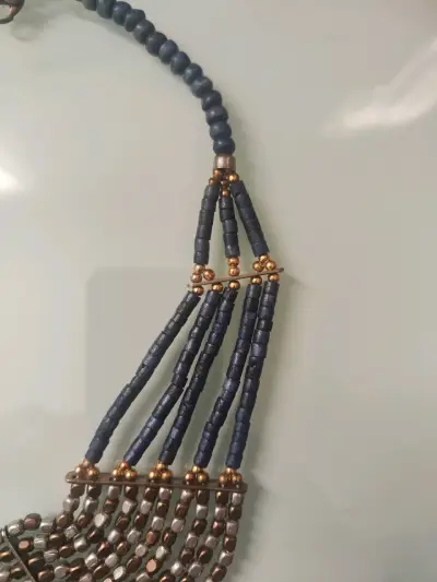 Collar de cuentas azul y bronce - miniatura 3