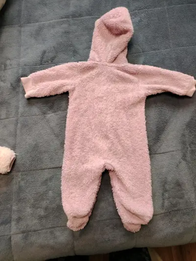 Mameluco peludo rosado para bebé - miniatura 3