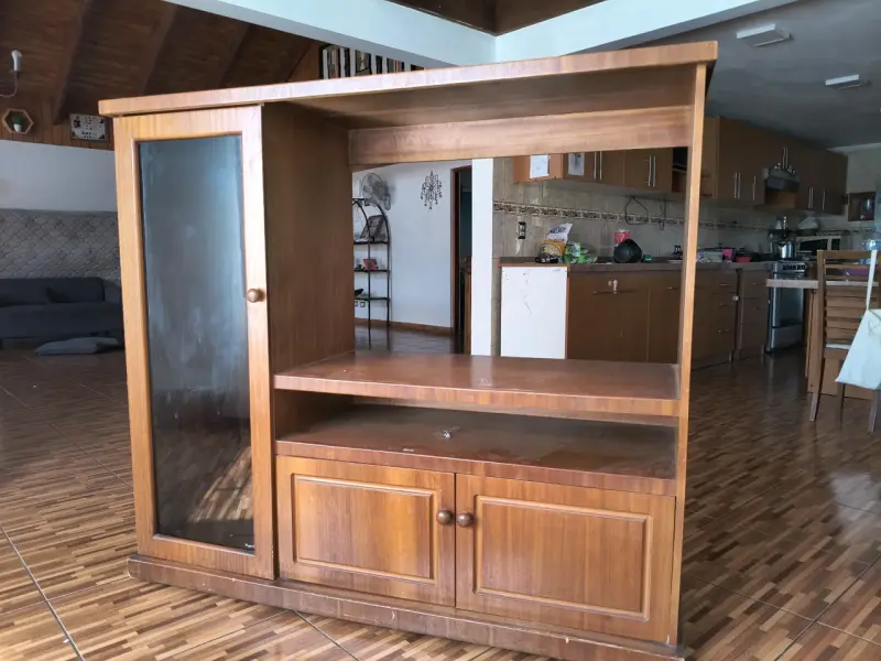 Mueble de madera para TV - 1