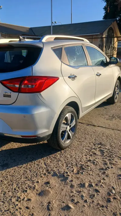 Auto JAC Js2 2023 - miniatura 3