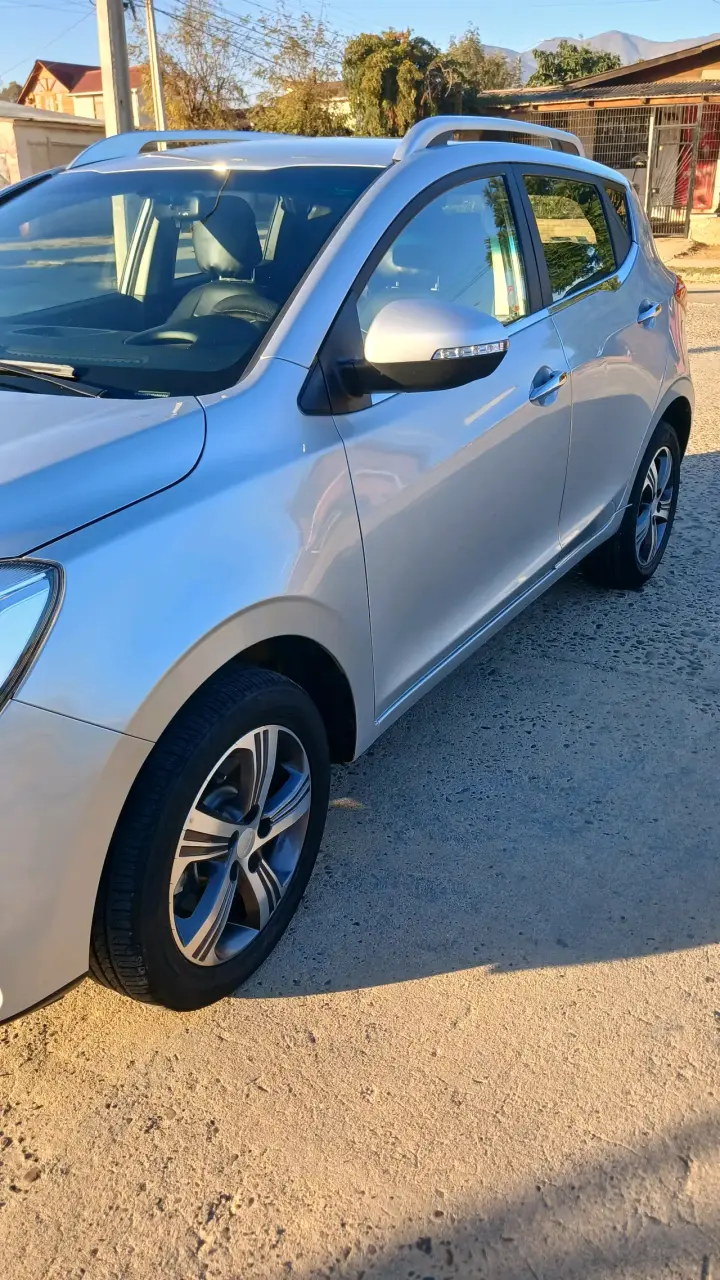 Auto JAC Js2 2023 - 5