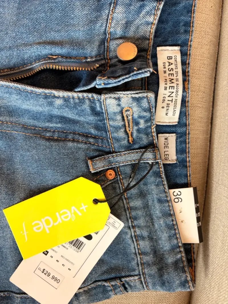 Jeans azul básico nuevo con etiqueta - 2