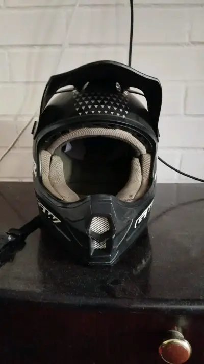 Casco de motocross negro - miniatura 1