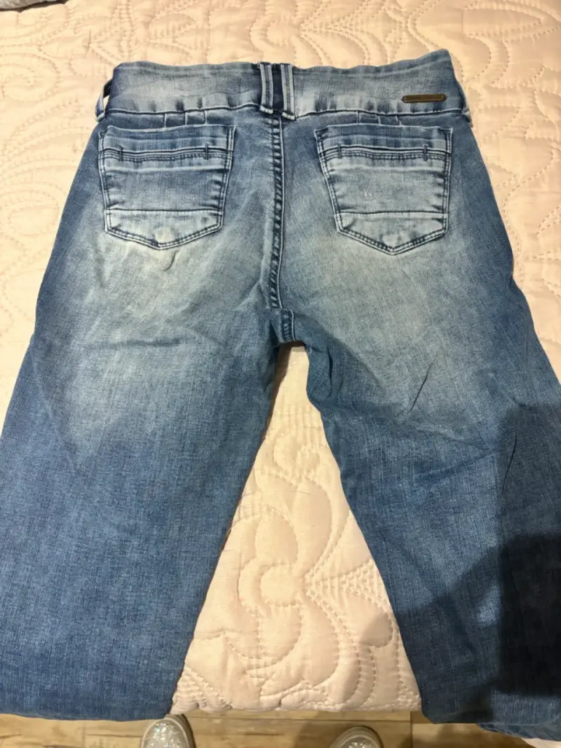 Jeans azules desgastados para mujer - 3