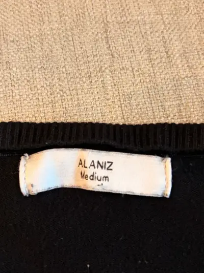 Cardigan negro de mujer - miniatura 2