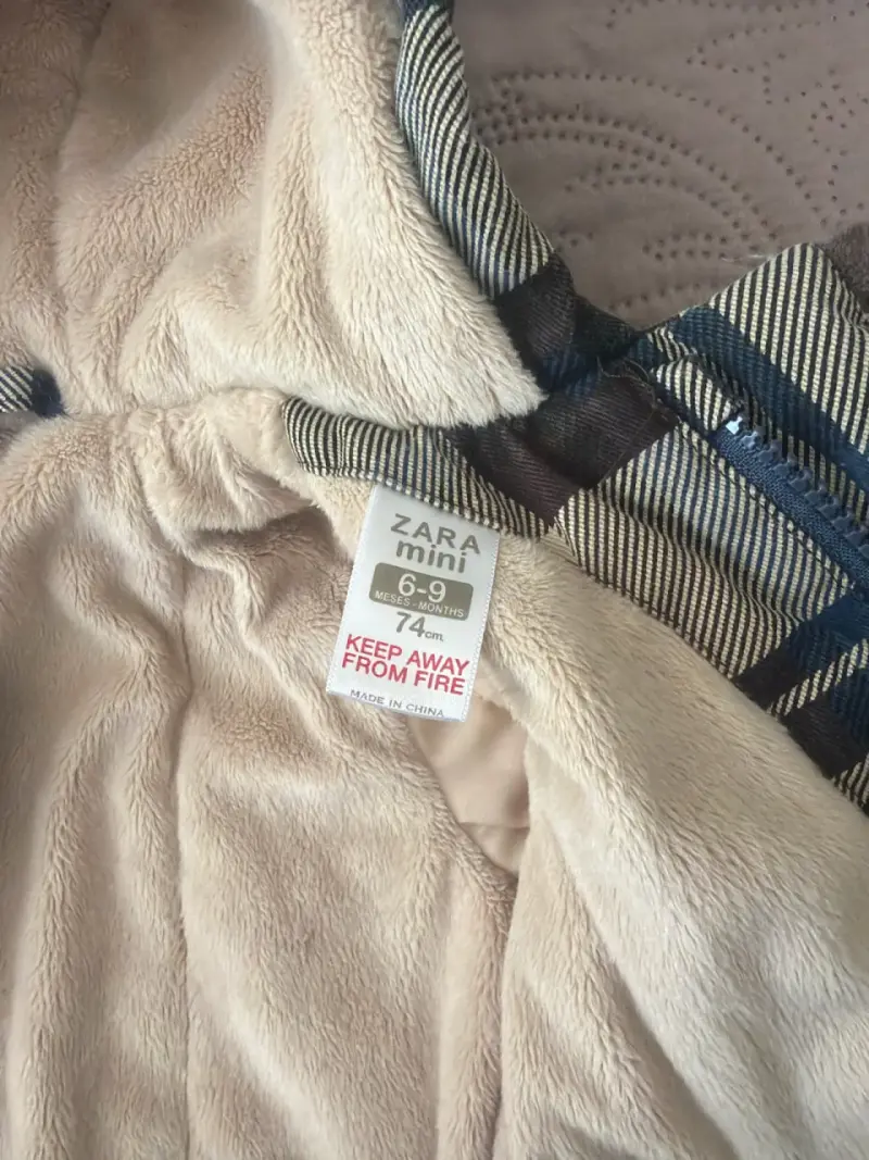 Abrigo infantil a cuadros con capucha Zara mini - 3