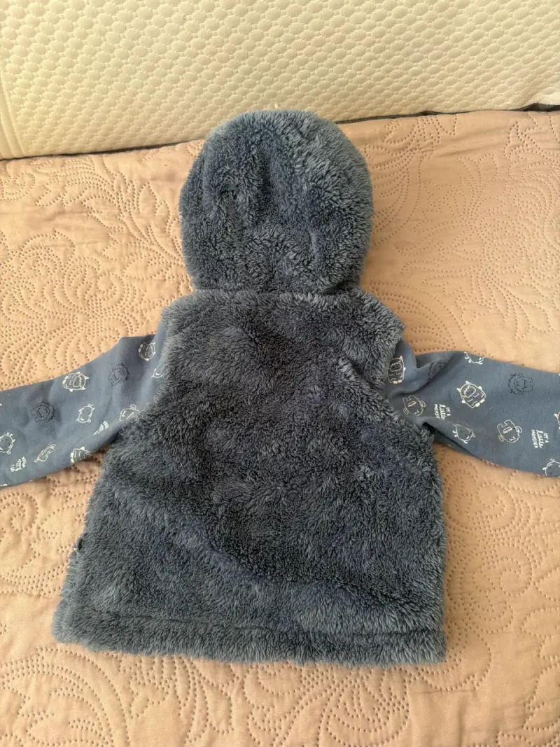 Polerón bebé peludo gris - 2