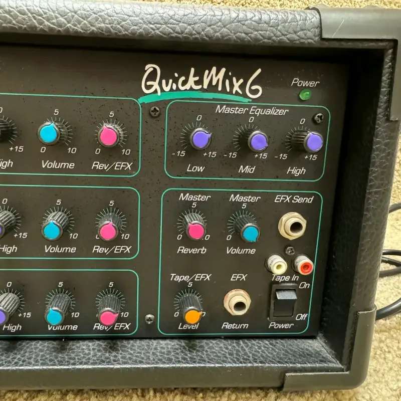 Mezclador de audio Soundtech QuickMix 6 - 2