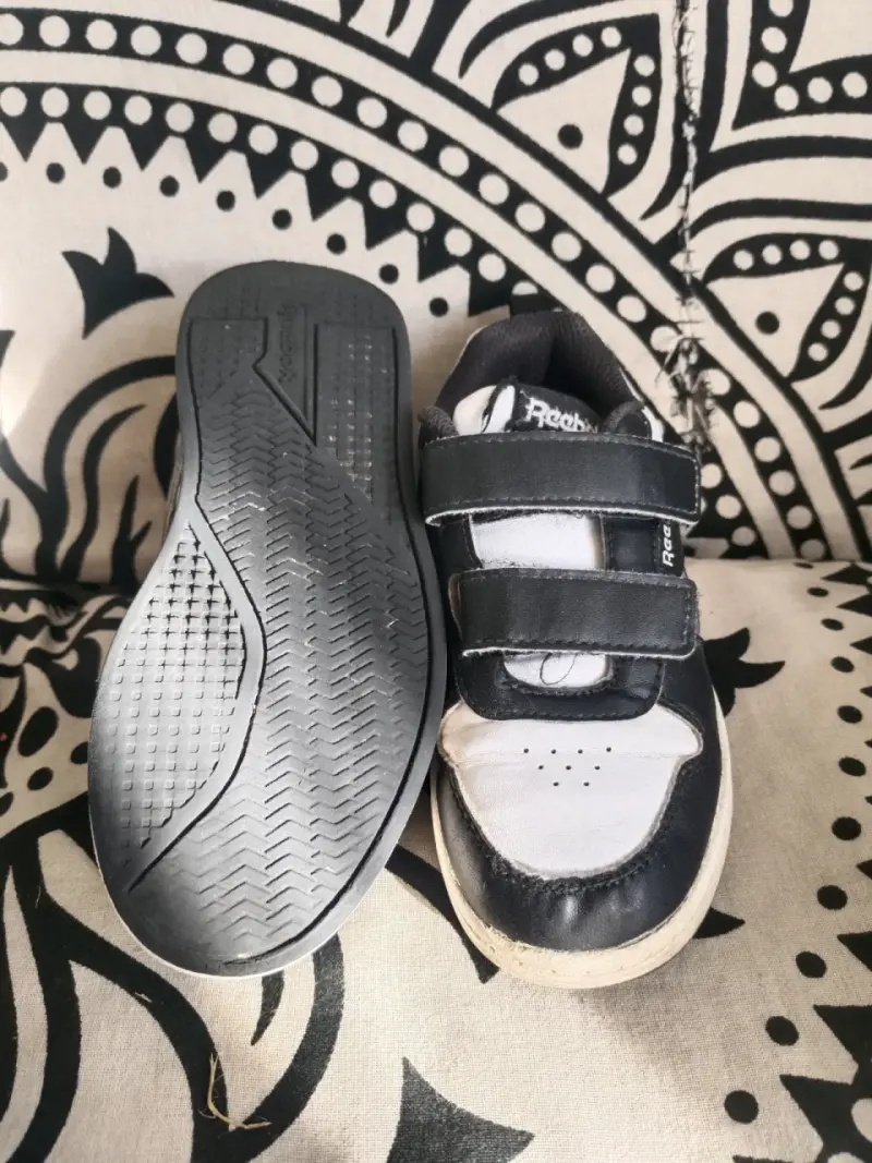 Zapatillas negras Reebok con velcro - 2