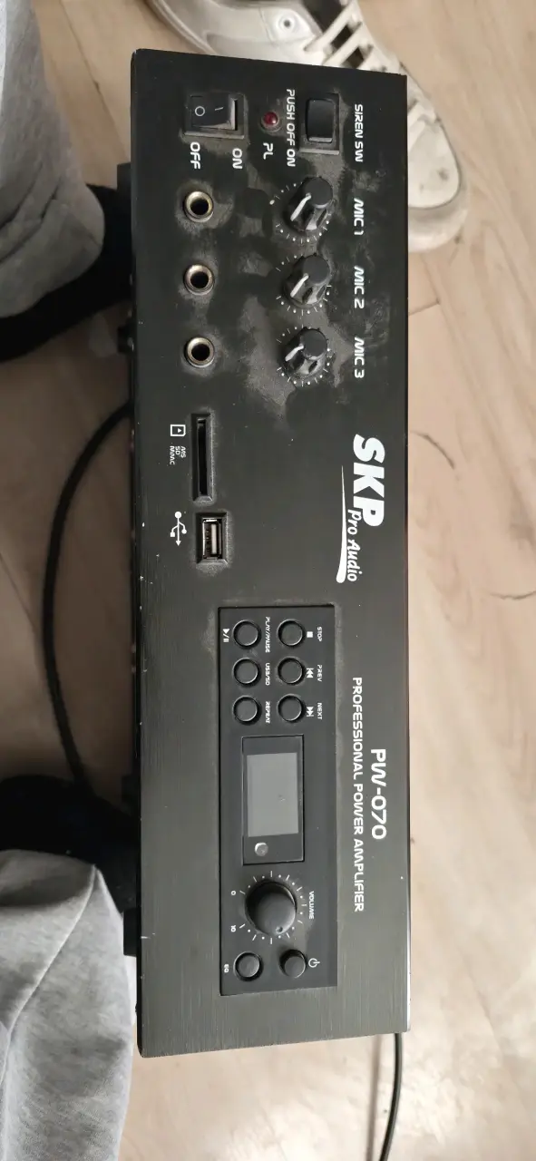 Amplificador SKP Pro Audio
