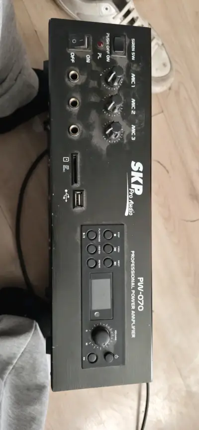 Amplificador SKP Pro Audio - miniatura 1