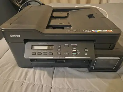 Impresora multifuncional Brother - miniatura 1