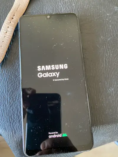 Samsung Galaxy en buen estado - miniatura 1
