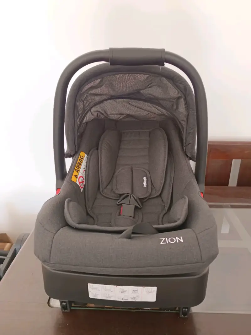 Silla de auto para bebé Infanti Zion - 1