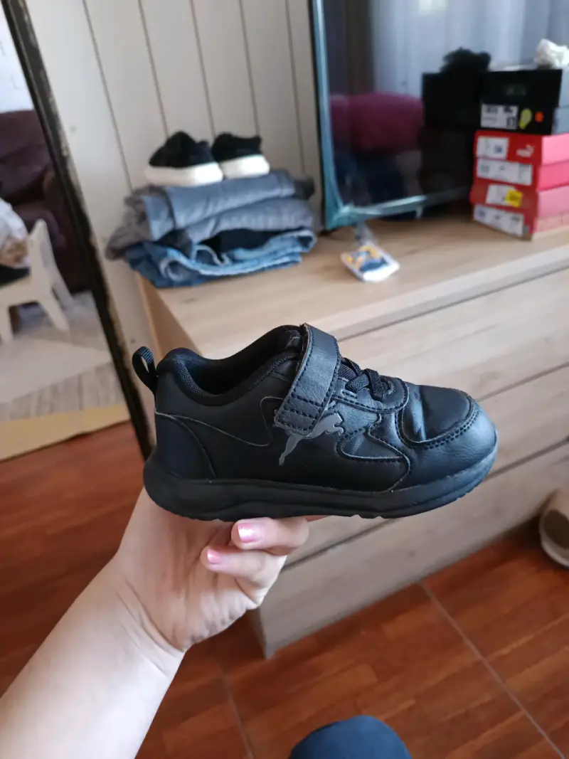 Zapatillas negras para niños - 4