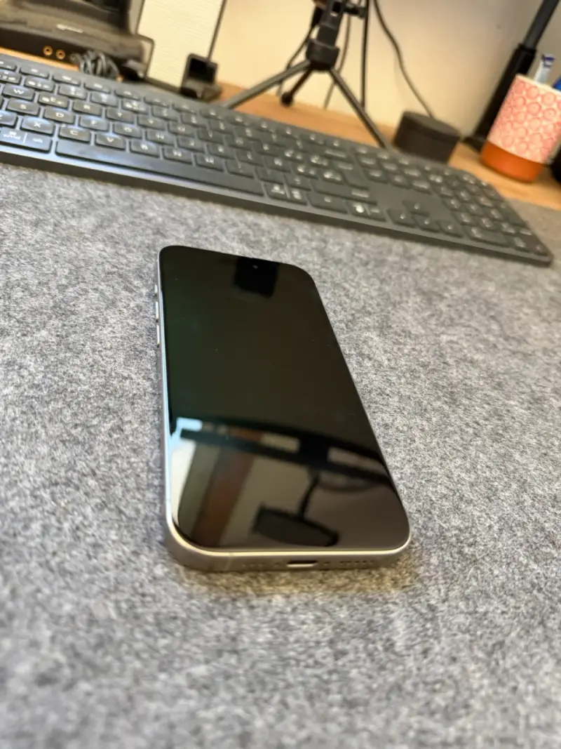 iPhone 13 mini 128gb. - 1