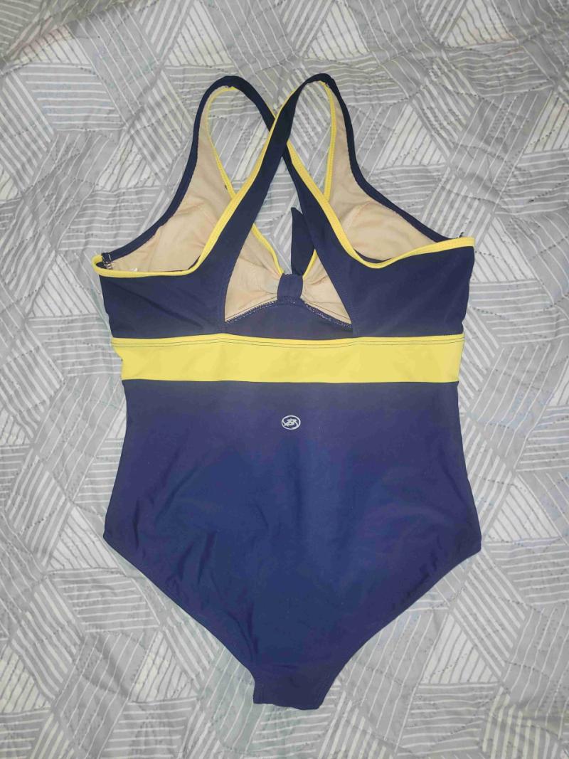 Traje de baño azul con borde amarillo - 2
