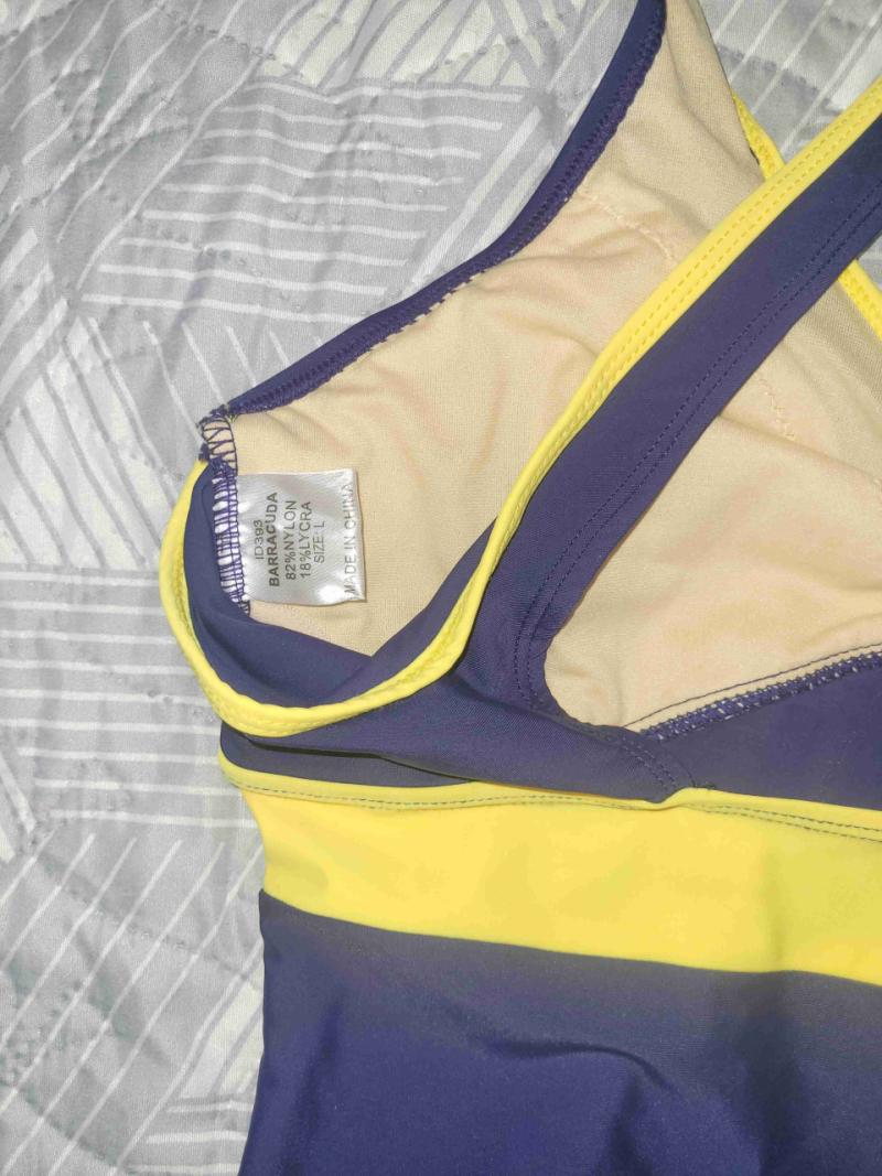 Traje de baño azul con borde amarillo - 3