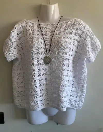 Blusa tejido a crochet beige - miniatura 3