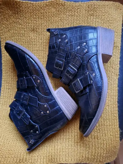 Botines negros de cuero sintético Gotta - miniatura 1