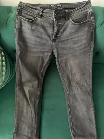 Jeans de hombre gris - miniatura 1
