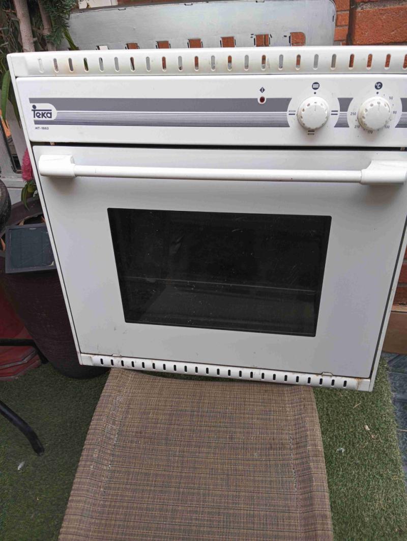 Horno empotrado Teka blanco - 1