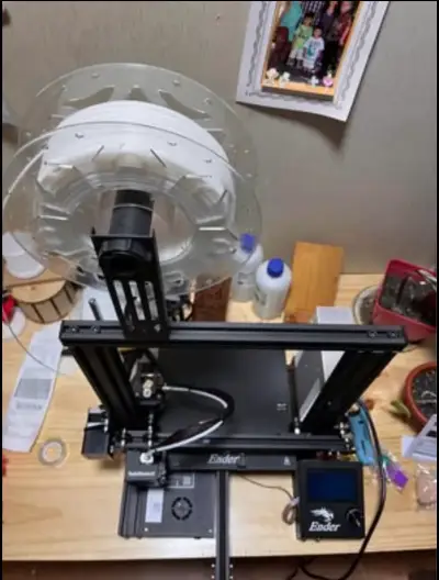 Impresora 3D Ender negra - miniatura 1