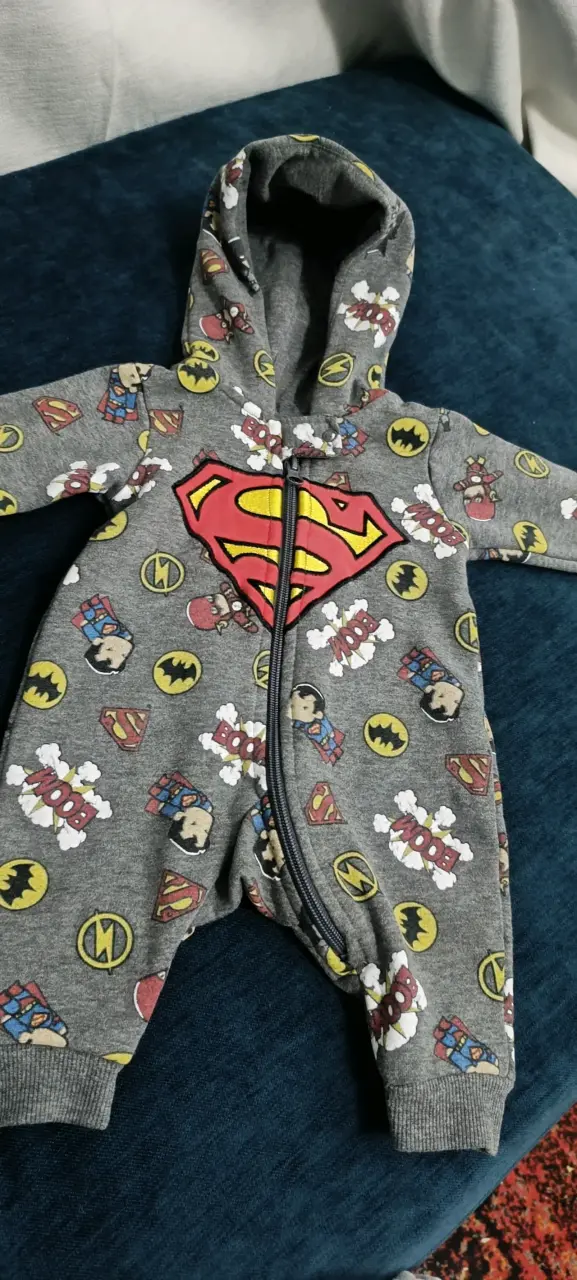 Enterito de bebé Superman - 2