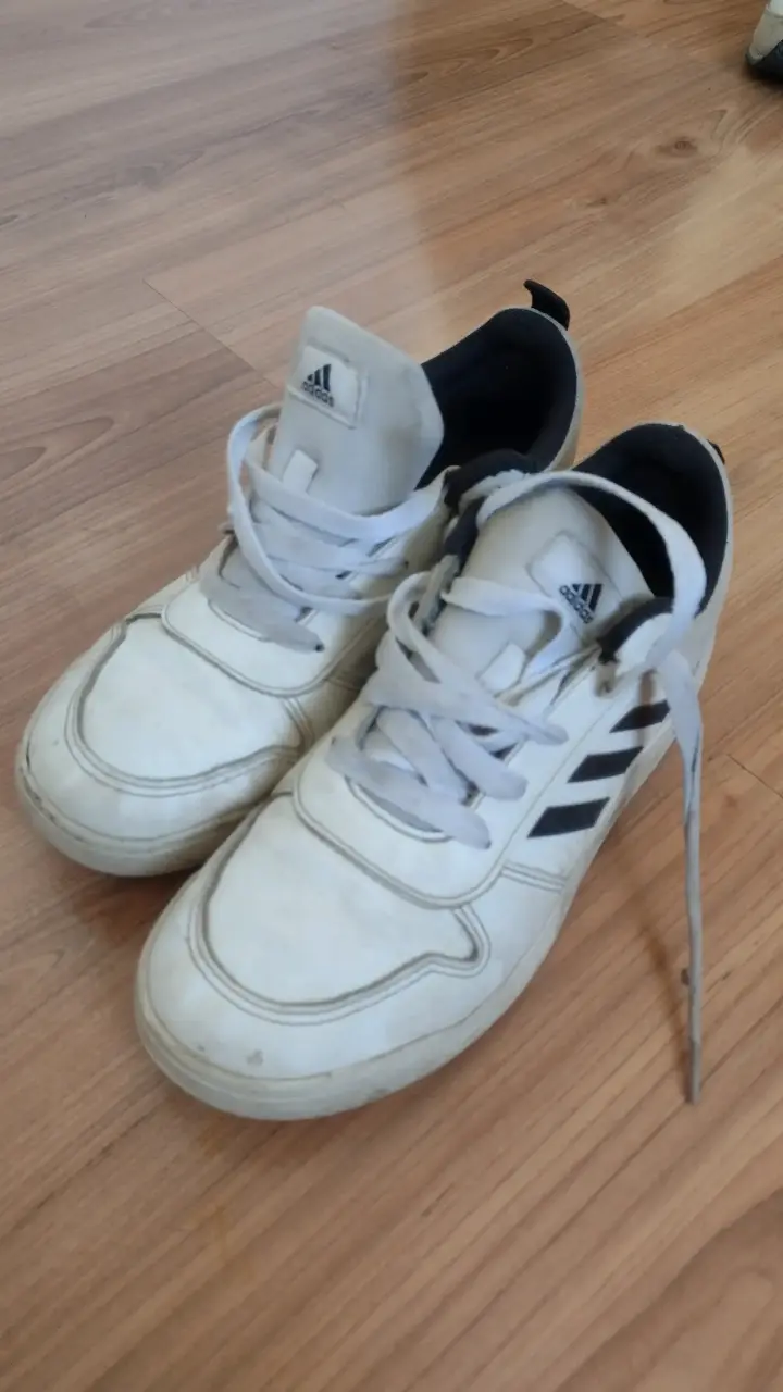 Zapatillas deportivas blancas Adidas