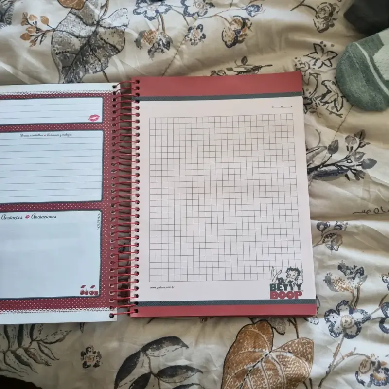 Libreta Betty Boop con puntos - 4