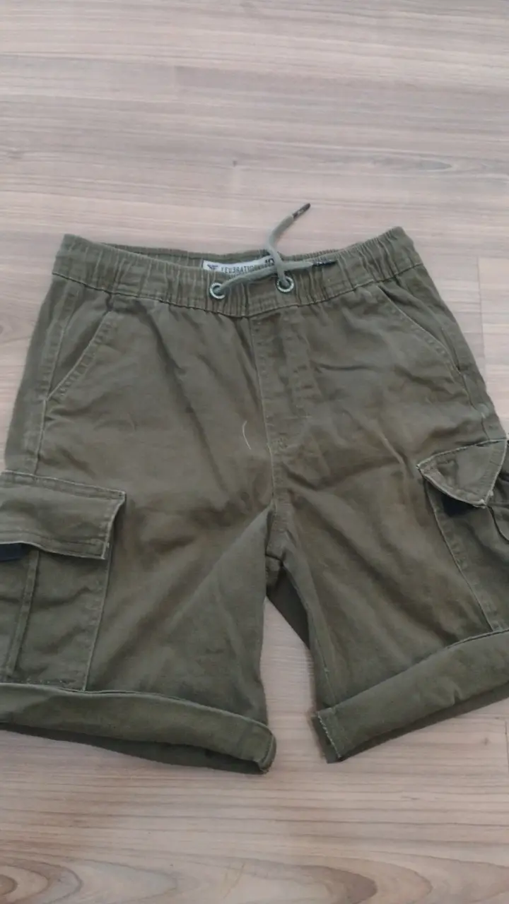 Shorts cargo verde oliva