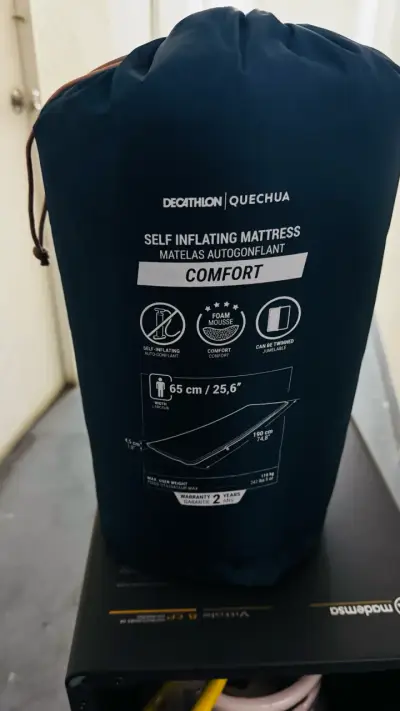 Colchoneta auto inflable - miniatura 1